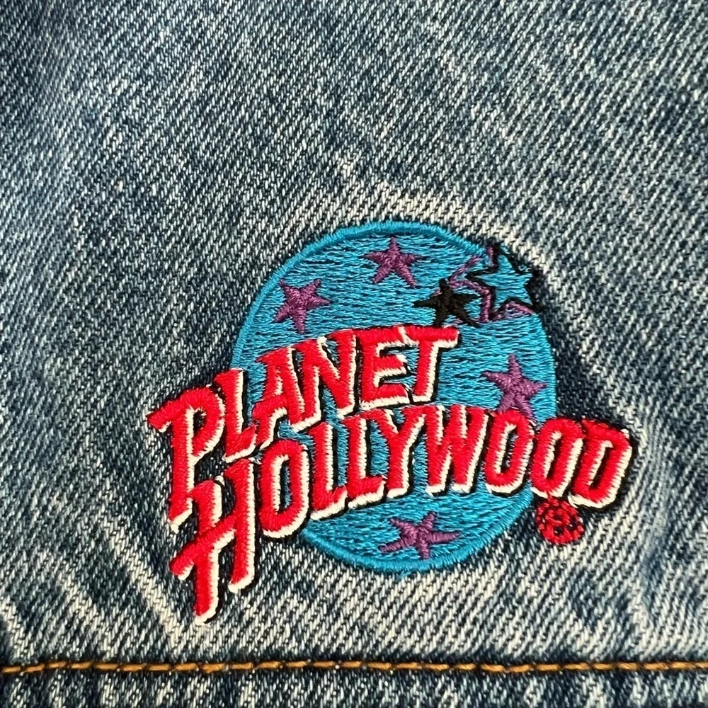 planet hollywood please check